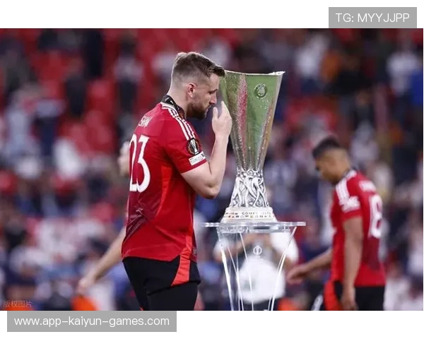 曼联期待全员爆发，力争欧冠四强名额